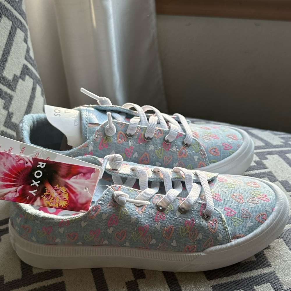 Girls Roxy Rae slip on - Picture 2 of 4